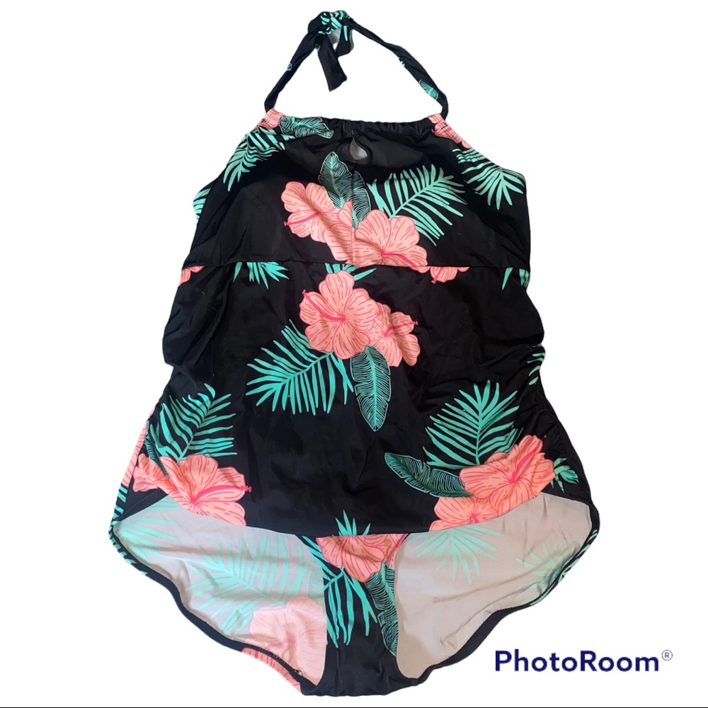 NWT Plus Size Tummy Toning One Piece Halter Tropical Floral Swimsuit